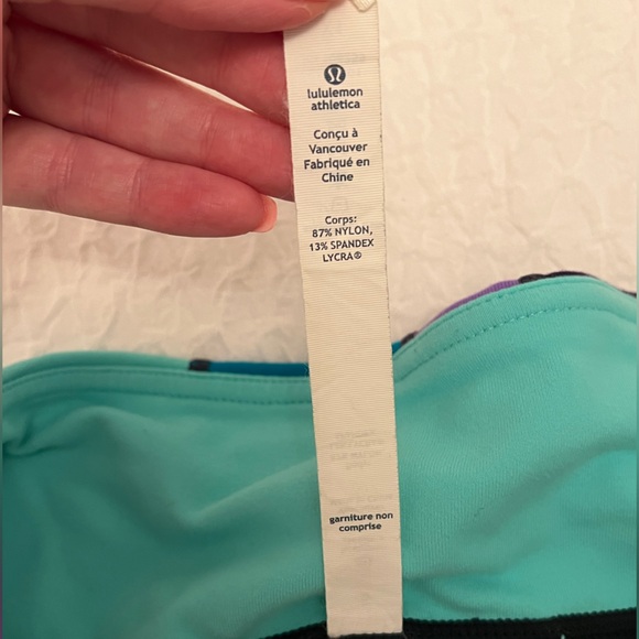 Lululemon Women's shorts with colorful waistband - Picture 4 of 7